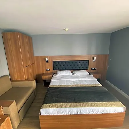 Hotel Divine Kumburgaz 4*